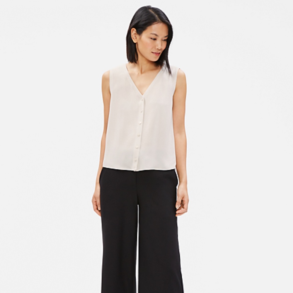 NWT Eileen Fisher Silk Crepe V-Neck Shell in Bone